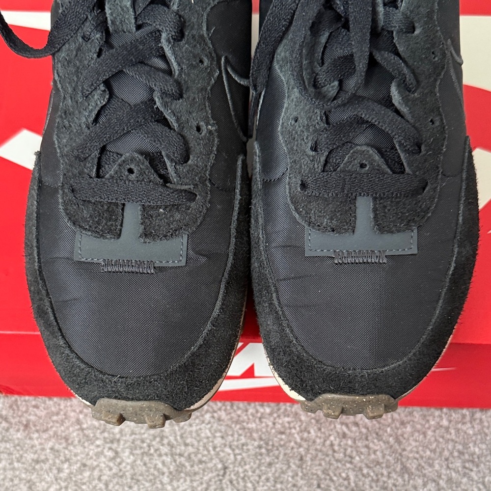 Women’s Nike Fontanka Waffle Sneakers - Picture 3 of 7